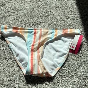 Target stripped bottom